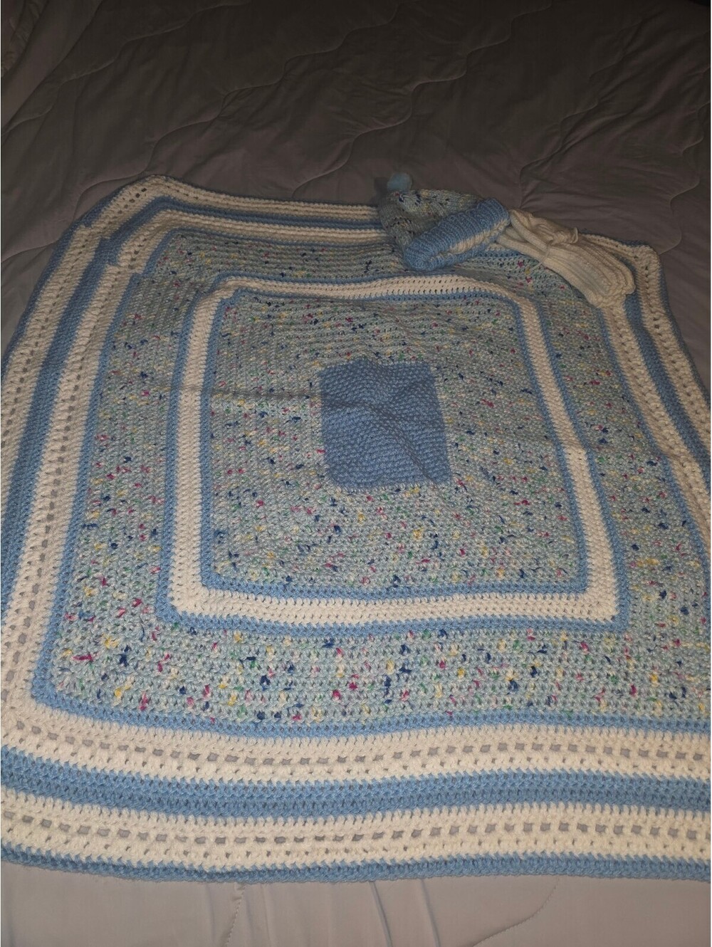 Handmade Crochet Afghan 30"x30” Baby Crib/Throw Blanket w/ hat & mittens Granny